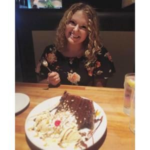 Meet your Posher, Abbey